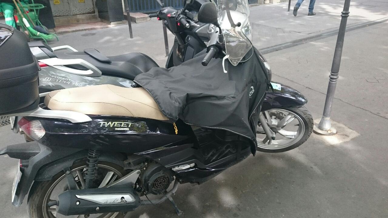 Tablier sur scooter